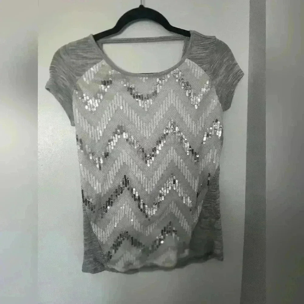 Maurices sequin tee shirt size xs #117
